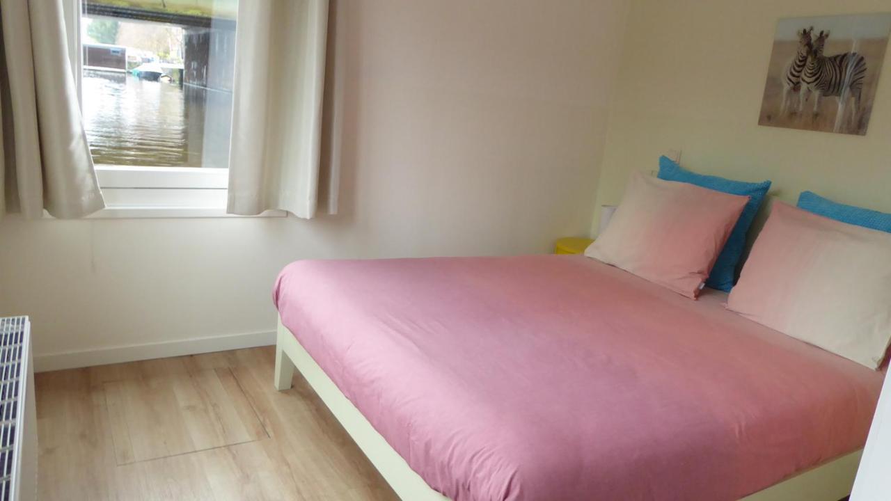 Appartement Houseboat In The Center, 5 Min Walk To Tropical Museum, Free Wifi! à Amsterdam Extérieur photo
